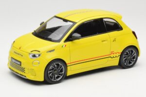 Abarth 500e Gul IXO 1:18 MCG18498 Metal
