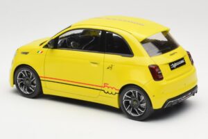 Abarth 500e Gul IXO 1:18 MCG18498 Metal — billede 5 af 6