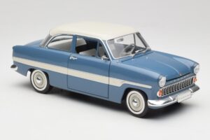 Ford Taunus 12M P2 Blå Striber Revell 1:18 08880-M1 Metal — billede 6 af 8