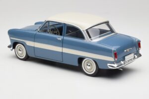 Ford Taunus 12M P2 Blå Striber Revell 1:18 08880-M1 Metal — billede 7 af 8