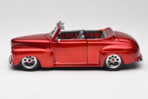 Ford Cabriolet Red Metallic Road Signature 1:18 30028 Metal — billede 4 af 8