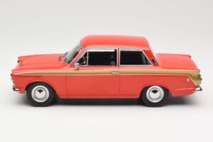 Ford Cortina Lotus Red & Gold Stripe MCG 1:18 MCG18532 Metal — billede 3 af 6
