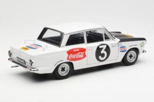 Ford Cortina Mk1 #3 P. Hughes / B. Young African Safari Rally 1964 AUTOart 1:18 86428 Metal — billede 3 af 8