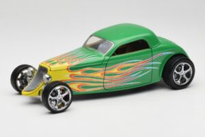 Ford Coupe Grøn med Ild Road Signature 1:18 30109 Metal