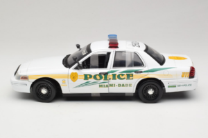 Ford Crown Victoria Police Interceptor CSI Miami GreenLight 1:18 13514 Metal — billede 3 af 6