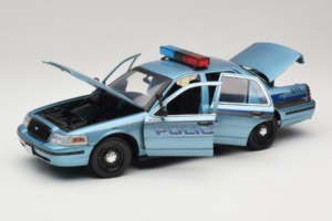 Ford Crown Victoria Police Cruiser Twilight Blue Greenlight 1:18 1643 Metal — billede 2 af 8