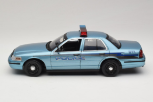 Ford Crown Victoria Police Cruiser Twilight Blue Greenlight 1:18 1643 Metal — billede 4 af 8