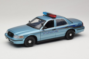 Ford Crown Victoria Police Cruiser Twilight Blue Greenlight 1:18 1643 Metal
