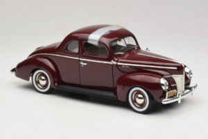 Ford Deluxe Coupe Mørkrød ERTL 1:18 7936 Metal