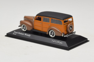 Ford DeLuxe Woody Station Wagon Brun Minichamps 1:43 400082111 Metal — billede 3 af 4