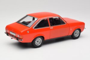 Ford Escort Mk2 Signal Orange Minichamps 1:18 150084100 Metal — billede 3 af 8