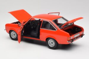Ford Escort Mk2 Signal Orange Minichamps 1:18 150084100 Metal — billede 5 af 8