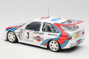 Ford Escort RS Cosworth Martini #3 1000 Miglia 1995 UT Models 1:18 39550 Metal — billede 7 af 8