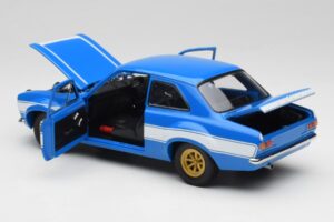 Ford Escort Mk1 RS 1600 Blå Hvid Striber Minichamps 1:18 100688102 Metal — billede 5 af 8