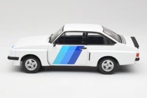 Ford Escort Mk2 RS 2000 X-Pack Diamond Hvid & Blå Decor MCG 1:18 MCG18351 Metal — billede 3 af 6