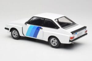 Ford Escort Mk2 RS 2000 X-Pack Diamond Hvid & Blå Decor MCG 1:18 MCG18351 Metal — billede 5 af 6