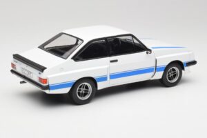 Ford Escort Mk2 RS 2000 X-Pack Diamond Hvid & Blå Stripe MCG 1:18 MCG18350 Metal — billede 2 af 6
