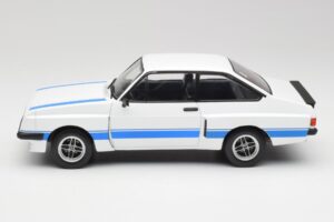 Ford Escort Mk2 RS 2000 X-Pack Diamond Hvid & Blå Stripe MCG 1:18 MCG18350 Metal — billede 3 af 6