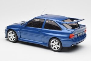 Ford Escort RS Cosworth Blå IXO 1:18 18CMC180 Metal — billede 5 af 6