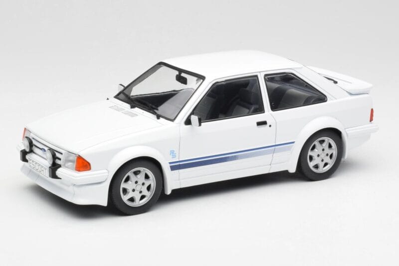 Ford Escort RS Turbo Hvid MCG 1:18 MCG18419 Metal