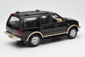 Ford Expedition Eddie Bauer Sort UT Models 1:18 22710 Metal — billede 2 af 7
