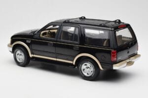 Ford Expedition Eddie Bauer Sort UT Models 1:18 22710 Metal — billede 6 af 7