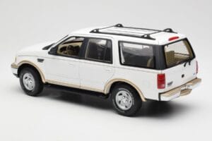 Ford Expedition Eddie Bauer Hvid UT Models 1:18 22712 Metal — billede 7 af 8