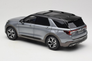 Ford Explorer Grå OEM 1:18 FORD2020 Metal — billede 7 af 8