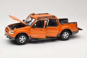Ford Explorer Sport Trac Orange Maisto 1:18 536891G Metal — billede 2 af 8