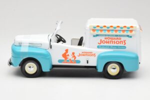 Ford F-1 Howard Johnson's Ice Cream Road Signature 1:18 92229 Metal — billede 3 af 6