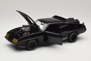 Ford Falcon XB Interceptor Mad Max 2 The Road Warrior AUTOart 1:18 72745 Metal — billede 2 af 8