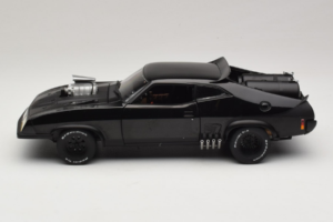 Ford Falcon XB Interceptor Mad Max 2 The Road Warrior AUTOart 1:18 72745 Metal — billede 4 af 8