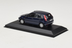 Ford Fiesta Mk5 4-Door Mørkeblå Minichamps 1:43 FIESTA001 Metal — billede 3 af 4