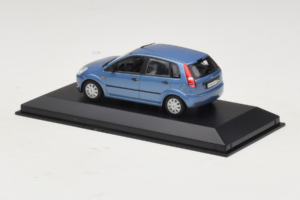Ford Fiesta Mk5 4-Door Lyseblå Minichamps 1:43 FIESTA002 Metal — billede 3 af 4