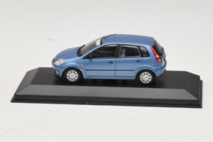 Ford Fiesta Mk5 4-Door Lyseblå Minichamps 1:43 FIESTA002 Metal