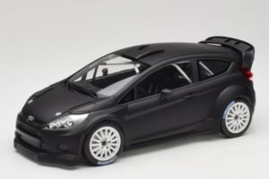 Ford Fiesta RS WRC Street Mk7 Mat Sort Minichamps 1:18 151110892 Metal