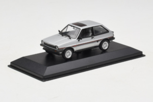 Ford Fiesta XR2 Sølv Minichamps 1:43 400085160 Metal — billede 2 af 4