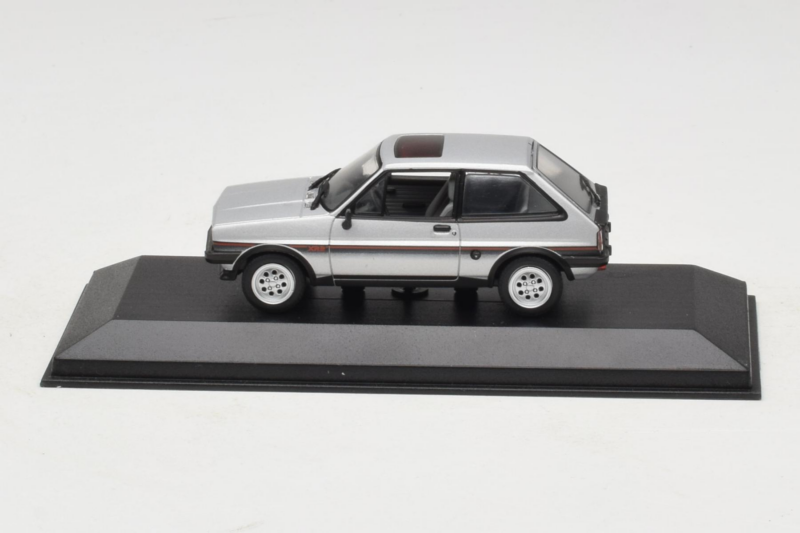 Ford Fiesta XR2 Sølv Minichamps 1:43 400085160 Metal
