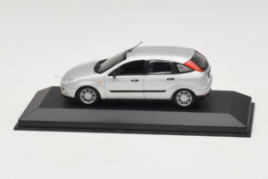 Ford Focus Mk1 Sølv Minichamps 1:43 FOCUS006 Metal