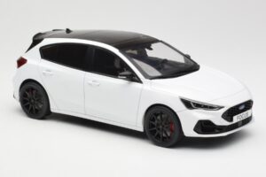 Ford Focus ST Mk4 Frozen Hvid MCG 1:18 MCG18453 Metal — billede 4 af 6