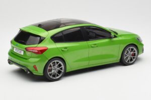 Ford Focus ST Mk4 Grøn MCG 1:18 MCG18452 Metal — billede 2 af 6