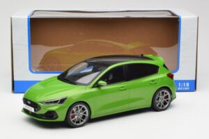 Ford Focus ST Mk4 Grøn MCG 1:18 MCG18452 Metal — billede 6 af 6