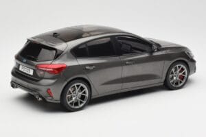 Ford Focus ST Mk4 Grå MCG 1:18 MCG18454 Metal — billede 2 af 6