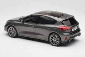 Ford Focus ST Mk4 Grå MCG 1:18 MCG18454 Metal — billede 5 af 6