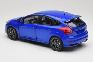 Ford Focus ST Mk2 Blue Metallic Minichamps 1:18 110082001 Metal — billede 7 af 8