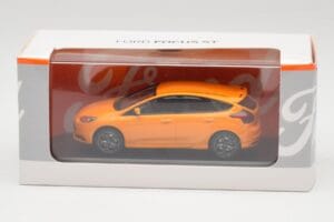 Ford Focus ST Mk3 Tangerine Scream Minichamps 1:43 FOCUS001 Metal — billede 4 af 4