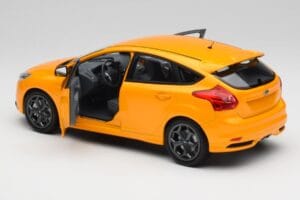 Ford Focus ST Mk2 Tangerine Scream Minichamps 1:18 110082005 Metal — billede 5 af 8