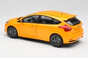 Ford Focus ST Mk2 Tangerine Scream Minichamps 1:18 110082005 Metal — billede 7 af 8