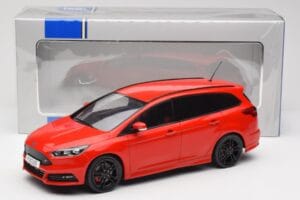 Ford Focus ST Turnier Mk3 Race Red MCG 1:18 MCG18466 Metal — billede 6 af 6