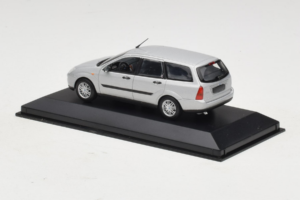 Ford Focus Mk1 Turnier Sølv Minichamps 1:43 FOCUS004 Metal — billede 3 af 5